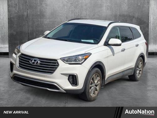 2017 Hyundai SANTA FE SE