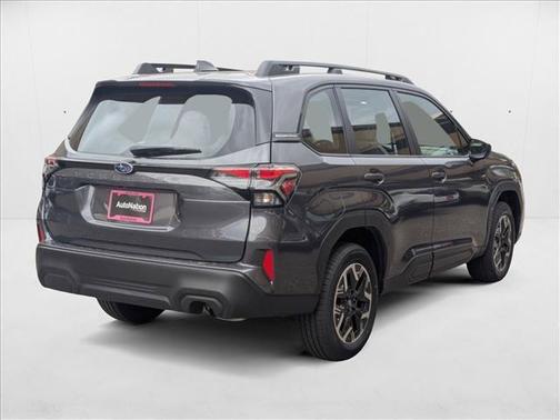 2025 Subaru Forester Base