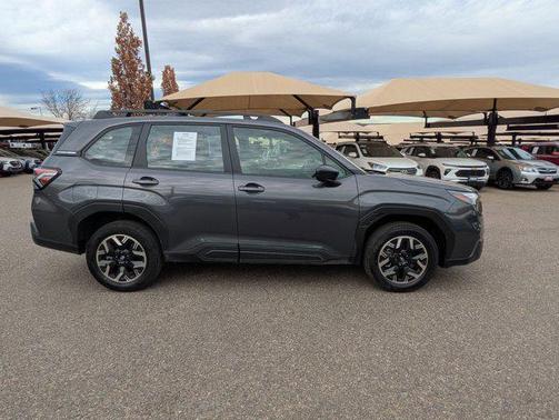 2025 Subaru Forester Base