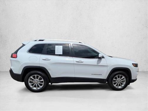 Bright White Clearcoat 2019 Jeep Cherokee Latitude