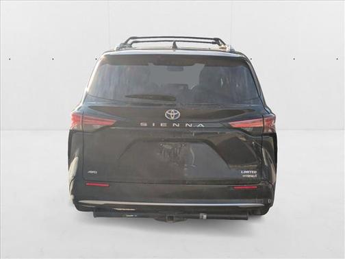 2022 Toyota Sienna Limited 7-Passenger