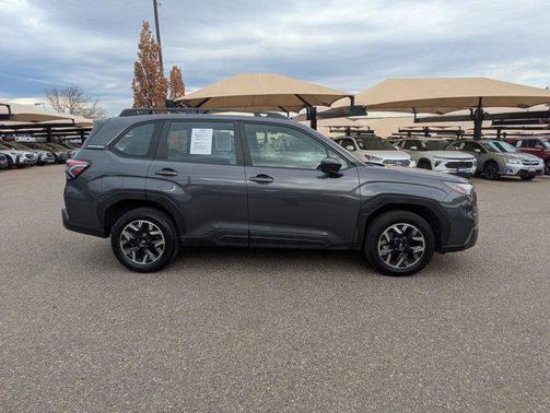 2025 Subaru Forester Base