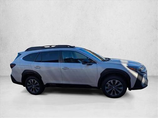 Crystal White Pearl 2025 Subaru Outback Limited