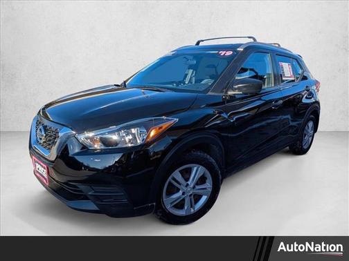 2019 Nissan Kicks S