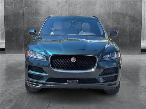 2017 Jaguar F-PACE 35t Prestige