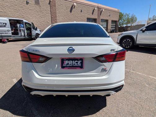 Pearl White Tricoat 2020 Nissan Altima 2.5 SV