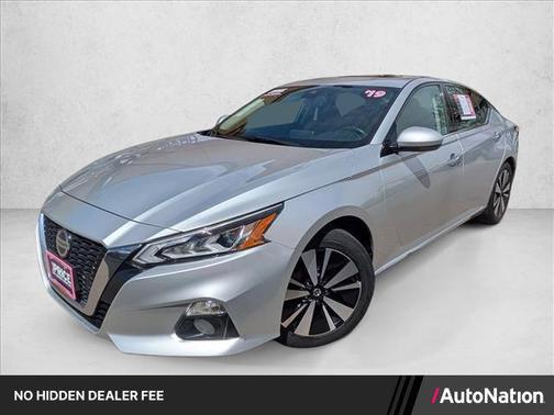 Brilliant Silver Metallic 2019 Nissan Altima 2.5 SL