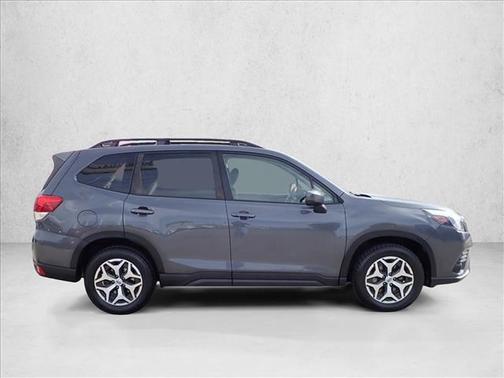 Magnetite Gray Metallic 2022 Subaru Forester Premium
