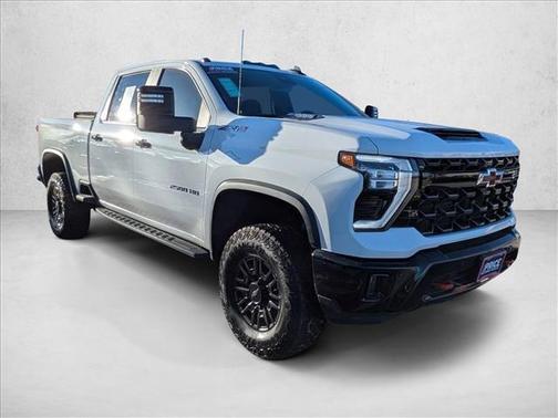 2025 Chevrolet Silverado 2500 4WD Crew Cab Standard Bed ZR2