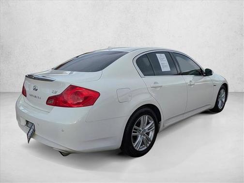 2011 INFINITI G37 Journey
