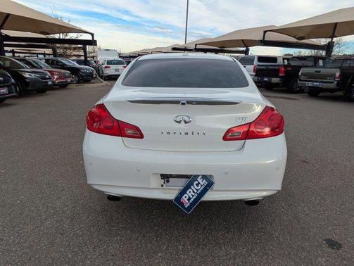 2011 INFINITI G37 Journey