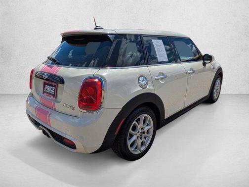 White Silver Metallic 2016 MINI Hardtop Cooper S