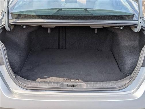 Brilliant Silver Metallic 2022 Nissan Altima 2.5 SV