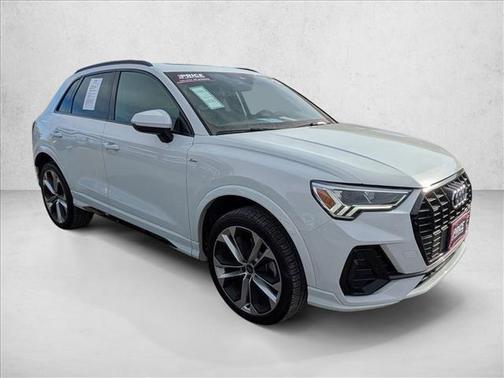 2022 Audi Q3 45 S line Premium Plus