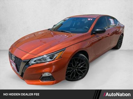 Sunset Drift Chromaflair 2021 Nissan Altima SR FWD