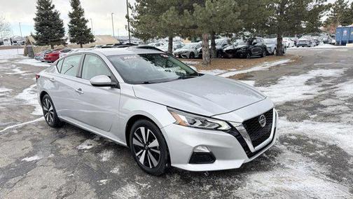 2022 Nissan Altima 2.5 SV