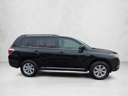 Black 2011 Toyota Highlander SE