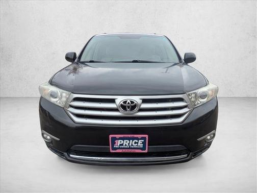 Black 2011 Toyota Highlander SE