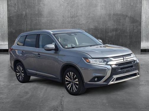 2020 Mitsubishi Outlander ES