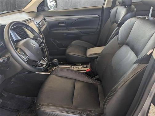 2020 Mitsubishi Outlander ES