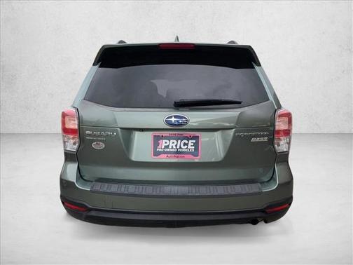 Jasmine Green Metallic 2017 Subaru Forester 2.5i Premium