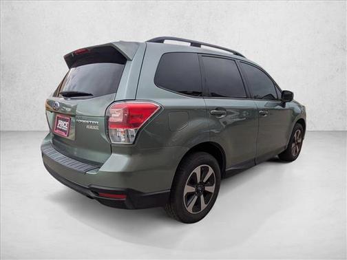 Jasmine Green Metallic 2017 Subaru Forester 2.5i Premium