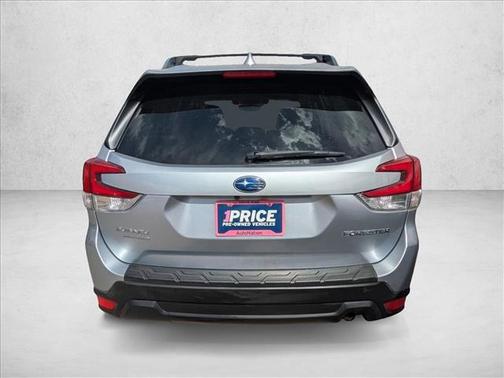 Ice Silver Metallic 2019 Subaru Forester Premium