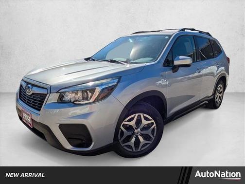 Ice Silver Metallic 2019 Subaru Forester Premium