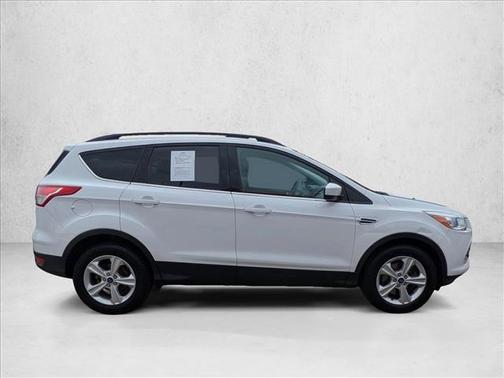 Oxford White 2014 Ford Escape SE