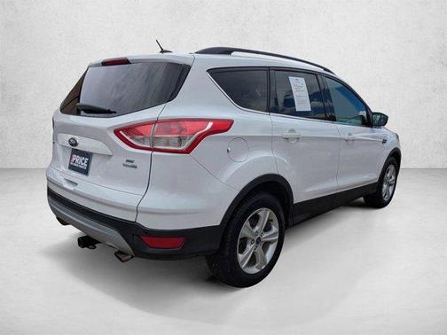 Oxford White 2014 Ford Escape SE