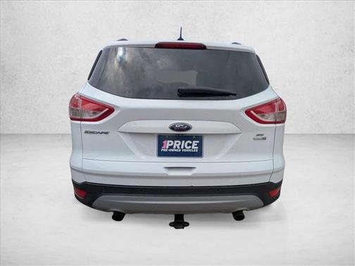 Oxford White 2014 Ford Escape SE