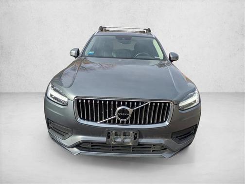 2020 Volvo XC90 T6 Momentum