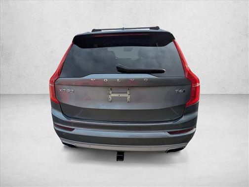 2020 Volvo XC90 T6 Momentum