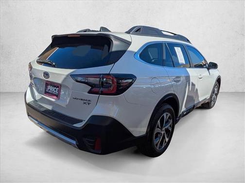 Crystal White Pearl 2022 Subaru Outback Limited XT