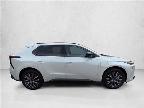 Cosmic White Pearl 2026 Subaru Solterra Limited