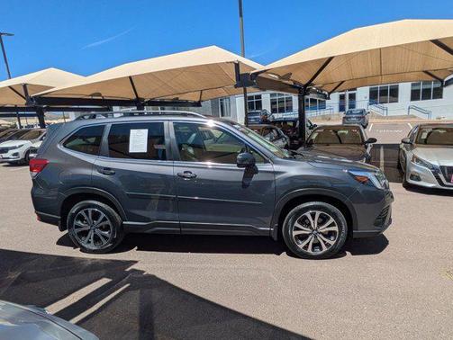 Magnetite Gray Metallic 2023 Subaru Forester Limited