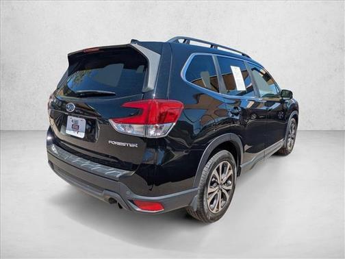 Crystal Black Silica 2022 Subaru Forester Limited