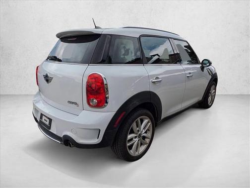Light White 2012 MINI Cooper S Countryman Base