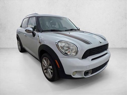 Light White 2012 MINI Cooper S Countryman Base