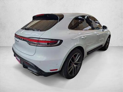 White 2022 Porsche Macan Macan