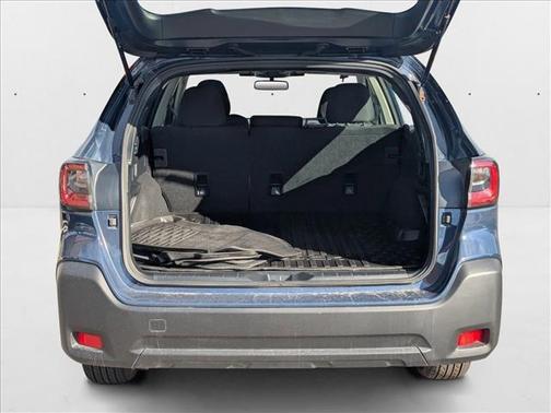 2025 Subaru Outback Base