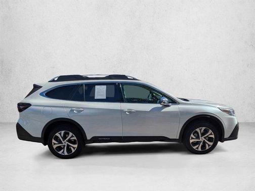 Crystal White Pearl 2021 Subaru Outback Touring XT