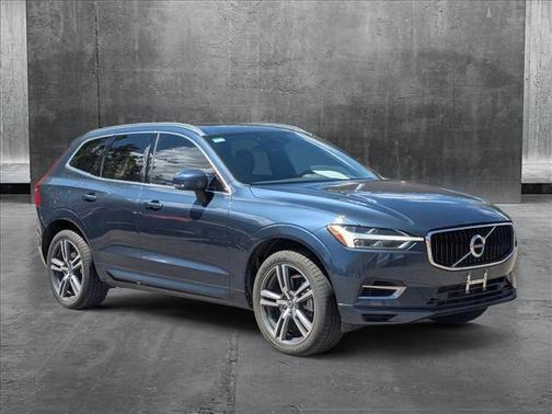 2020 Volvo XC60 Recharge Plug-In Hybrid T8 Momentum