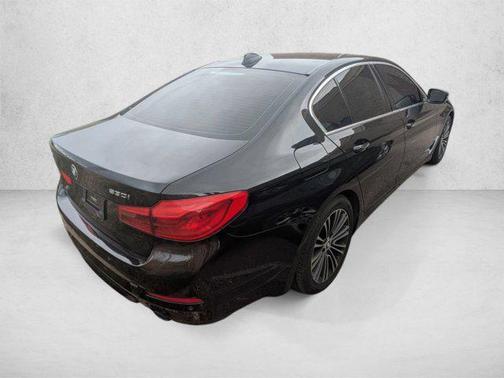 Mediterranean Blue Metallic 2017 BMW 530 xDrive