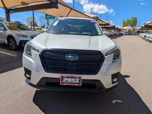 Crystal White Pearl 2022 Subaru Forester Premium