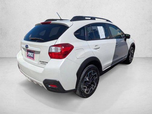 Crystal White Pearl 2016 Subaru Crosstrek 2.0i Premium