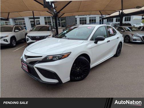 2022 Toyota Camry SE