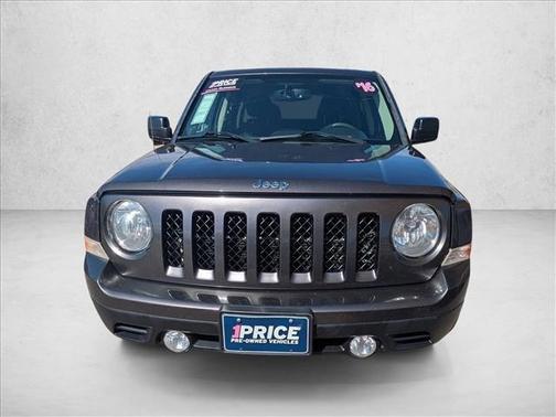 Granite Crystal Metallic Clearcoat 2016 Jeep Patriot Sport