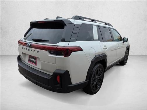 Crystal White Pearl 2026 Subaru Outback Limited XT