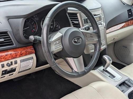 Satin White Pearl 2011 Subaru Outback 3.6 R Limited